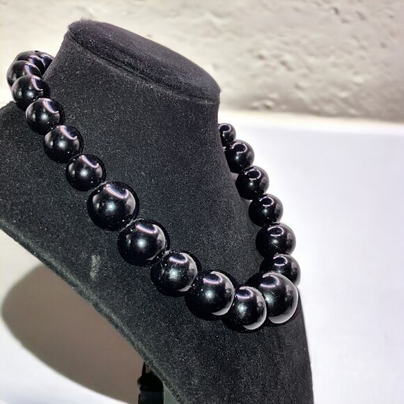 Black Gradation Beaded 19" Necklace and 1 Size 3.5" Bracelet Set! - Picture 5 of 16